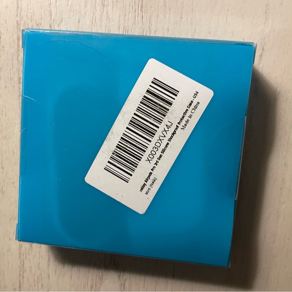 AirPod case 2nd generation - Picture 2 of 2